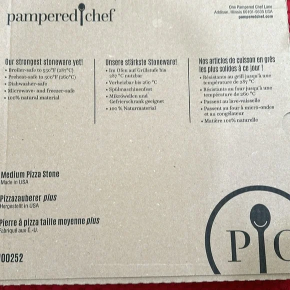 The Pampered Chef Medium pizza stone Kitchen